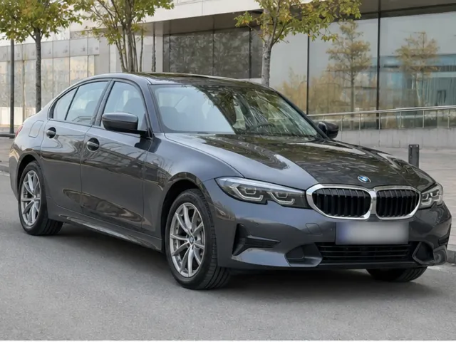 2022 BMW 3 Series — rear-wheel drive, 24,500 miles