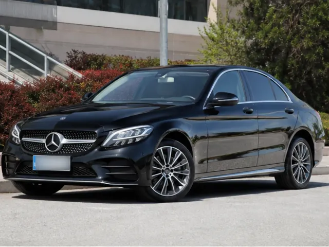 2021 Mercedes-Benz E-Class in Obsidian Black
