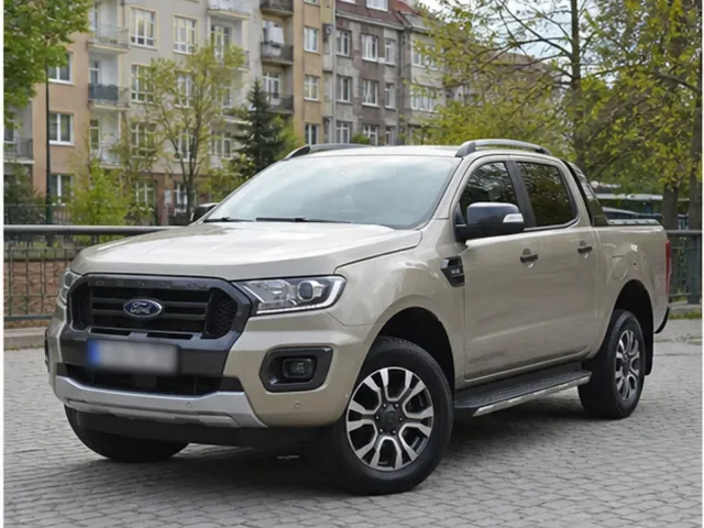 2022 Ford F-150 4x4 — crew cab